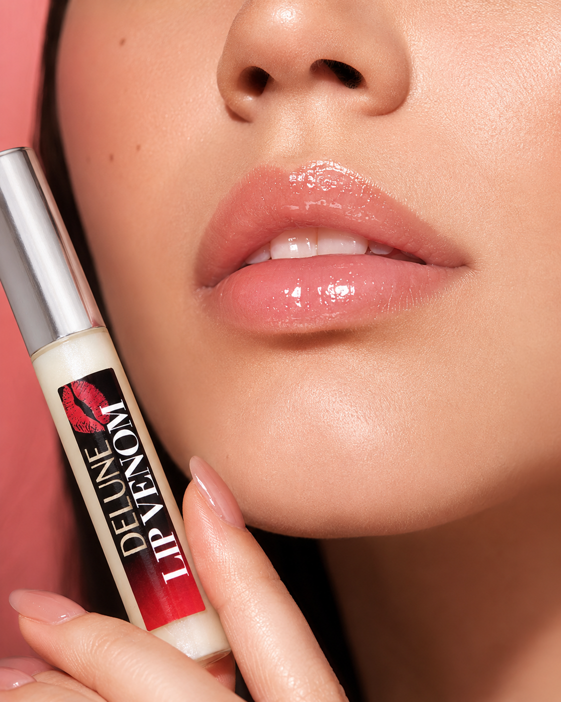 بلسم Lip Venom® الملمع لنفخ الشفاه